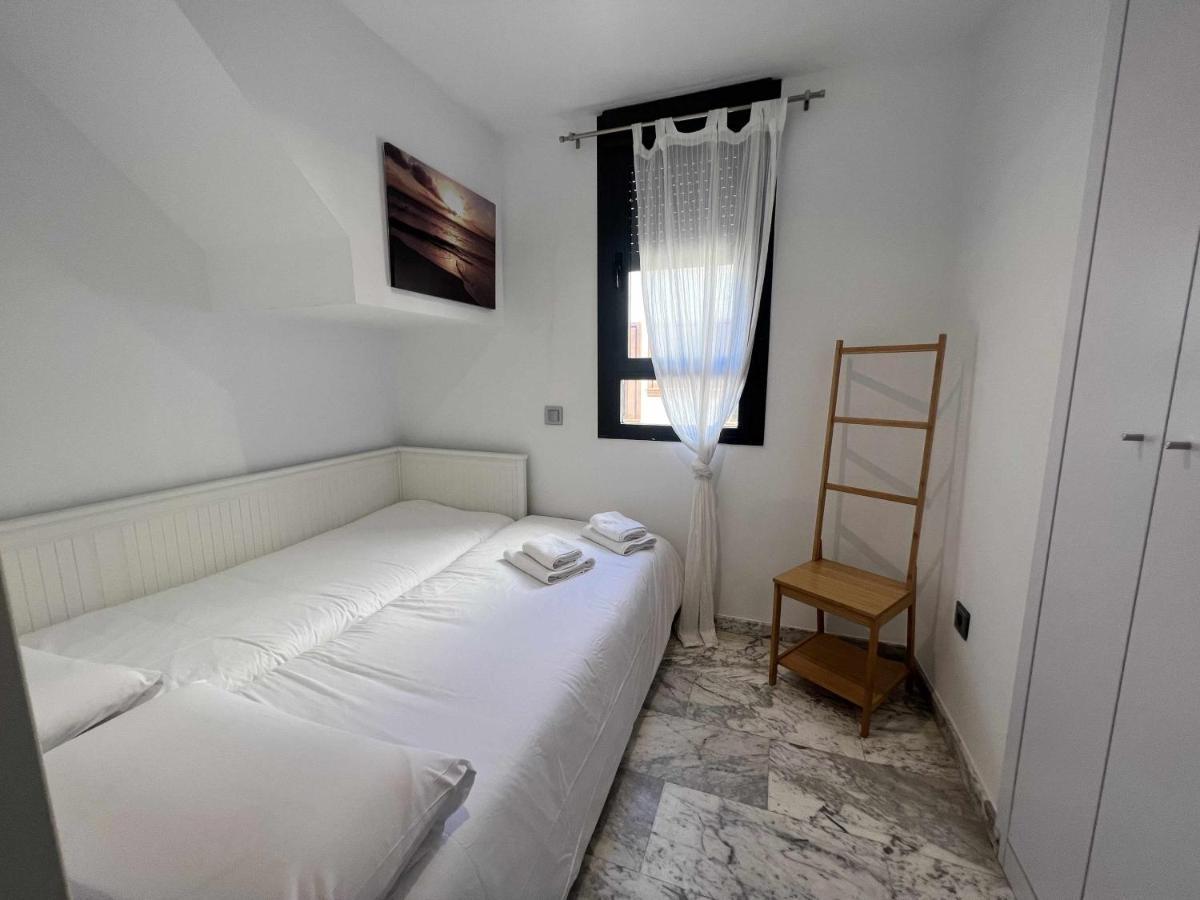 Atico San Bernardo Terraza Y Parking Incluido Apartment Seville Exterior photo